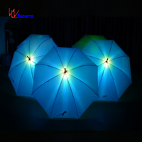 Parapluie blanc lumineux Offre Spéciale futuriste LED accessoires de danse de scène avec ensembles de COSPLAY de lampe de poche