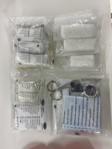 Kit de premiers soins pour véhicule automobile DIN13164 Kit de premiers soins pour voiture avec CE ISO13485 approuvé - Product Image 5