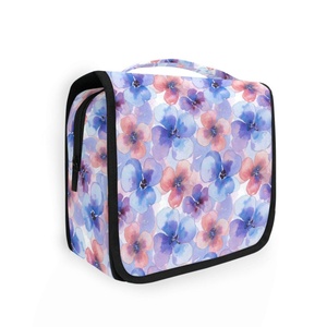 Bolsa de Cosméticos de Viaje Impermeable con Bajo MOQ, Neceser Organizador con Diseño Floral Personalizado y Gancho para Colgar - Product Image 1
