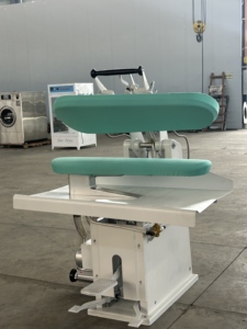 Pressa a Vapore Manuale per Stiratura, Macchina Commerciale per Lavanderia e Pressa a Caldo per Indumenti per Hotel e Lavanderie a Secco - Product Image 1