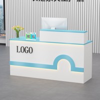 QT-223X Comptoir de réception lumineux incurvé moderne et minimaliste en panneau artificiel de 100 cm pour magasins de vêtements et instituts de beauté
