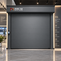 Porte de garage moderne en alliage d'aluminium isolé pour villa, avec motorisation silencieuse à engrenages antivol et panneau plat coupe-vent