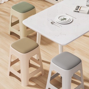 Sgabello in Pelle Imbottito Spesso e Morbido, Sgabello Alto di Lusso in Plastica, Sedia Antiscivolo Robusta per Soggiorno e Uso Domestico - Product Image 4