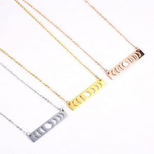 Design semplice eclissi solare in catena clavicola da donna in acciaio al titanio oro 18K sole e luna collana lunga accessori - Product Image 6