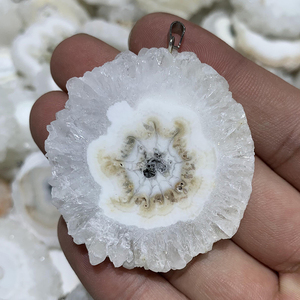 Commercio all'ingrosso energia curativa irregolare agate grezze pietre <span class=keywords><strong>Druzy</strong></span> agate di cristallo fetta pendenti mestiere per la decorazione