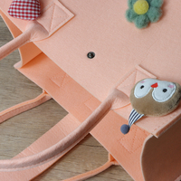 Sac cadeau pour enfants en feutre recyclé écologique à fermeture rapide, couleur pêche, vente en gros, logo personnalisé, directement de l'usine, sac fourre-tout pour fêtes