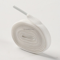 Prix d'usine, lacets plats originaux personnalisés, nouveaux, 1,2 cm de large et épais, couleur blanche, polyester, lacets MC Queen