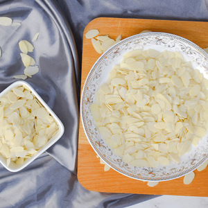 Amandes en tranches délicieuses, amandes pelées et nettoyées pour la cuisine - Product Image 5