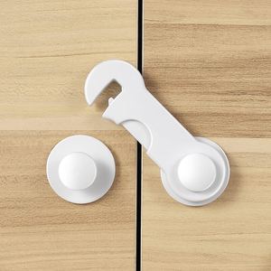 Verrous de sécurité pour portes d'armoires en plastique blanc pour enfants, protection anti-pincement des meubles, matériau PP, installation facile - Product Image 5