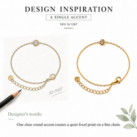 Bracelet à chaîne fine avec accent de lunette ronde en acier inoxydable plaqué or 14K sous vide, fermoir mousqueton réglable