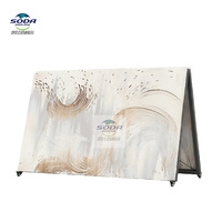 Présentoir mobile personnalisable pour tapis, support métallique pour tapis avec poulies importées pour exposition en magasin, OEM ODM