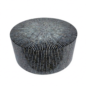 Nouveau design tendance : Tabourets, ottomanes et bancs de rangement rustiques en coquilles de capiz, faits à la main, écologiques, taille personnalisée, marque Glovimex - Product Image 1