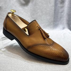 Mocasines casuales de negocios para hombre de alta calidad, hechos de cuero vacuno de primera calidad con cubierta transpirable para los pies. Zapatos de lujo para hombre. - Product Image 5