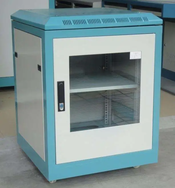 Gabinete de servidor de corte por láser CNC al por mayor gabinete de red de interruptor de monitoreo de comunicación de doblado y soldadura de chapa