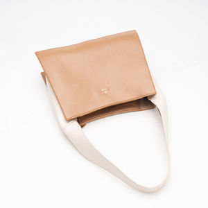 Bolso de Mano Tipo Clutch de Piel Sintética Vegana con Logotipo Personalizado para Mujer, con Cierre de Cremallera, Forro de Poliéster y Correa Individual - Product Image 5