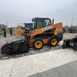 Cargadora Compacta de Ruedas a Precio Económico, Alternativa a la SR130 SR200 para <span class=keywords><strong>Trabajo</strong></span> Agrícola, Cargadora CASE SR175B Usada - Product Image 2