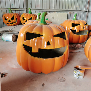 Grande sculpture de citrouille géante en fibre de verre pour affichage commercial extérieur, décoration de Jack-o'-lantern, ensemble de décoration de ferme de citrouilles d'Halloween pour centre commercial - Product Image 4