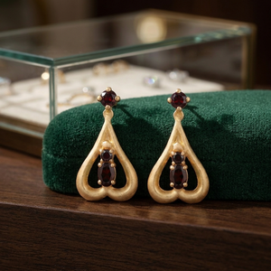 Pendientes Colgantes Románticos de Plata Chapada en Oro de 18K con Granate en Forma de Corazón para Mujer, Regalo para Fiesta - Product Image 2