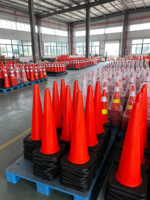 Cône de signalisation réfléchissant à LED solaire haute visibilité en PVC de qualité ingénierie, protection IP68, 75 cm, pour chantiers et autoroutes