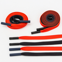 Lacets plats en polyester dégradé noir et rouge de 8 mm pour embouts métalliques, haute qualité, durables, pour baskets/bottes/chaussures de randonnée, modèle D32