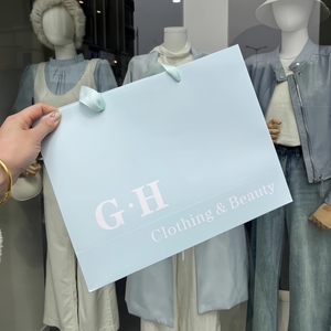 Thấp Moq Sang Trọng Nhiều Lớp Các Tông Màu Trắng Túi Giấy Biểu Tượng Tùy Chỉnh Lớn Trung Bình Món Quà Màu Trắng Mạnh Mẽ Giấy Cửa Hàng Quần Áo Mua Sắm Túi - Product Image 5