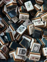 Set Ubin Mahjong Lipat Mewah Modern 2-Lapisan Akrilik Permainan Mahjong Cina dengan Logo Kustom Lyla untuk Hiburan