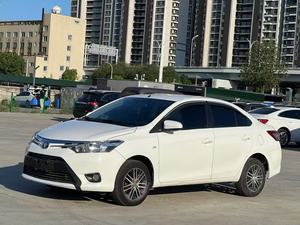 Toyota Vios 2015 1.5L 4AT Dual VVT-i 1050 kg de poids à vide, feux LED, radio AM/FM, trajets quotidiens - Product Image 3