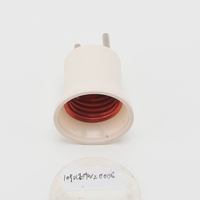 Support d'ampoule blanc 10A à visser, style et couleur variés, matériau d'origine, type, durée de vie, lieu de fabrication, support de lampe - Vente chaude