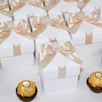 Emballage de mini boîtes de chocolat de mariage en papier personnalisé. Emballage de boîtes de bonbons cadeau de mariage