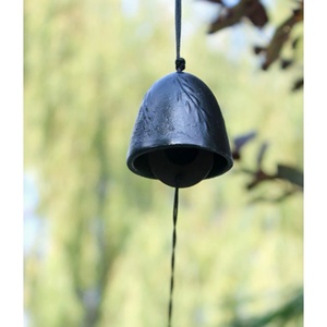 Carillon éolien japonais populaire en fonte gaufrée motif cygne et saule, décoration suspendue d'extérieur - Product Image 4