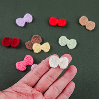 Petites broderies sans colle, idéales pour les pinces à cheveux DIY, les accessoires capillaires et les accessoires vestimentaires.