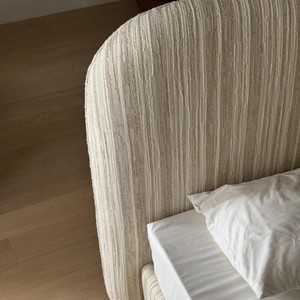 <span class=keywords><strong>Lit</strong></span> plateforme moderne minimaliste avec tête de <span class=keywords><strong>lit</strong></span> haute et revêtement en tissu rayé pour chambre à coucher - Product Image 6