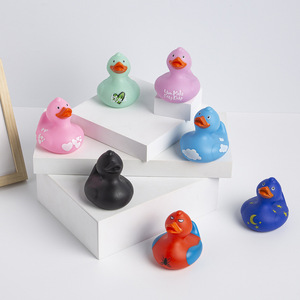 Personalizada masa impresa PVC 9 centímetros de gran tamaño de goma en forma de pato bañera juguetes de baño que incorporan diseños de patrones - Product Image 5