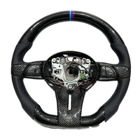 Volant de voiture en cuir perforé en fibre de carbone brillant personnalisable avec ligne centrale, adapté aux BMW E85 E86 F35 F01 F02 F15