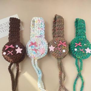 Cache-oreilles en laine style forêt avec nœud étoile, pompons et lacets, chauds et élégants pour femme adulte, idéaux pour l'automne et l'hiver, pour le voyage et la décoration, pour rester au chaud - Product Image 2