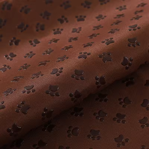 Tela Antideslizante de Alta Calidad y Durabilidad, 100% Poliéster, con Puntos de PVC en Forma de Huella de Perro, para Camas de Mascotas, Sofás y Cojines - Product Image 2