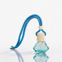 Flacon de parfum pour voiture en verre en forme de diamant de 8 ml, vide, rechargeable, avec couvercle en bois, diffuseur d'huiles essentielles