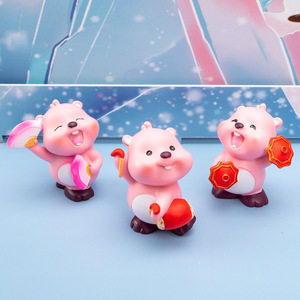 Yu Mo Craft - Caja Sorpresa con Figura de Mapache Feliz, de Resina Rosa, Regalo de Año Nuevo, Adorno, para Niños de 8 a 13 Años, Unisex - Product Image 2