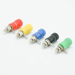 Bloques de terminales de 4 mm, <span class=keywords><strong>conector</strong></span> de amplificador, poste de unión, <span class=keywords><strong>conector</strong></span> tipo banana, montaje en <span class=keywords><strong>jack</strong></span>, 5 <span class=keywords><strong>colores</strong></span>: rojo, negro, azul, verde - Product Image 1