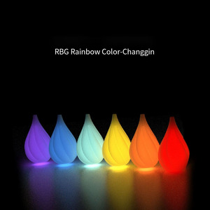 LED POI-Bälle Blinkende Spinballs - USB-Aufladbare Professionelle Flow-Arts-Requisiten 1 Paar - Product Image 2