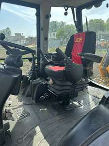 Chargeuse-pelleteuse JCB 4CX 4X14 d'occasion, 7000 kg, 2001-4000 heures, avec composants principaux (moteur, pompe, boîte de vitesses, roulement) à vendre à bas prix - Product Image 4