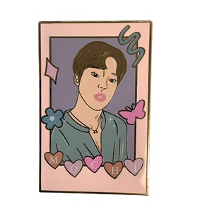 Pin de solapa de restauración de personajes personalizado, bonito Logotipo de recuerdo, Pin de esmalte suave personalizado para cantante de <span class=keywords><strong>Kpop</strong></span> - Product Image 4