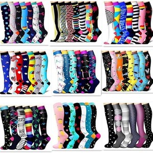 Calcetines deportivos hasta la rodilla con estampado para mujer y hombre, calcetines de compresión para correr, calcetines coloridos de nailon de talla alta Smlxl - Product Image 4
