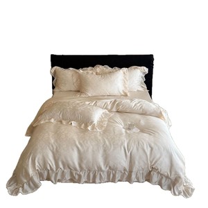 Juego de Ropa de Cama de Cuatro Piezas de Algodón Puro Jacquard de 100 Hilos, Estilo Princesa Francesa, Color Sólido con Flores, Transpirable, para Todas las Estaciones - Product Image 5