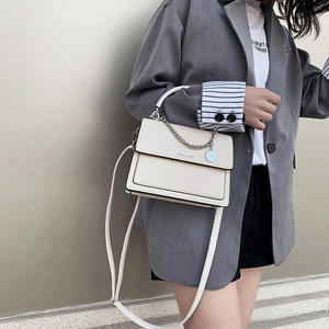 Bolsos de hombro de cuero PU para mujer, bohemios Vintage de lujo, con decoración de cadenas de Stevees Maddens para mujer - Product Image 3