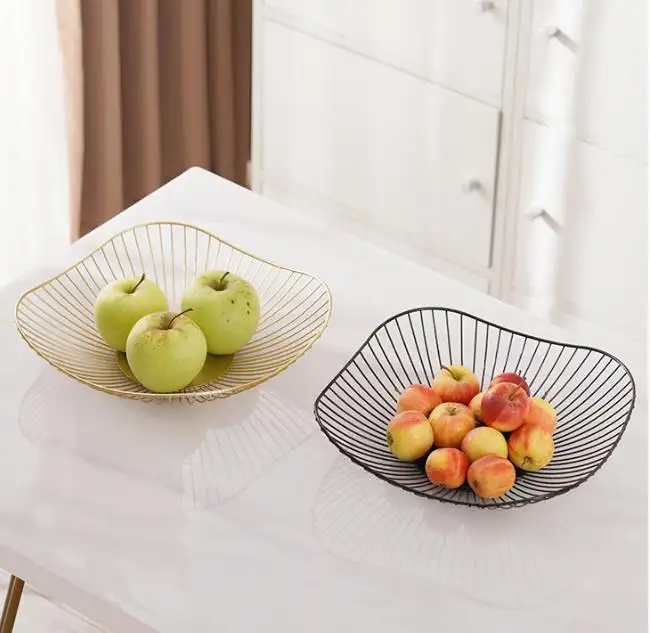 Hot selling Iron Fruit Basket Durable Metal Wire Storage Bowl for Eggs Snacks Bread Dining Table Indoor Cosmetics Storage Basket