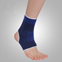 Ensemble de protection pour le sport et le fitness : genouillères, protège-poignets, coudières, protège-chevilles, protège-paumes