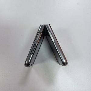 <span class=keywords><strong>เคส</strong></span>หนังพร้อมห่วงคล้องมือชุบโครเมียมสำหรับ <span class=keywords><strong>Samsung</strong></span> Galaxy Z <span class=keywords><strong>Flip</strong></span> <span class=keywords><strong>4</strong></span> 5 6 7 - Product Image 6
