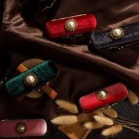 Coffret cadeau rétro pour rouge à lèvres Boîte à rouge à lèvres écologique en velours antique avec perles et miroir Mallette de rangement exquise de style rétro