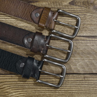 WIZNEERK Ceinture vintage en cuir de vache faite à la main, 3,8 cm de large, boucle à ardillon en alliage mat, légère, durable, 3 couleurs, unisexe, polyvalente